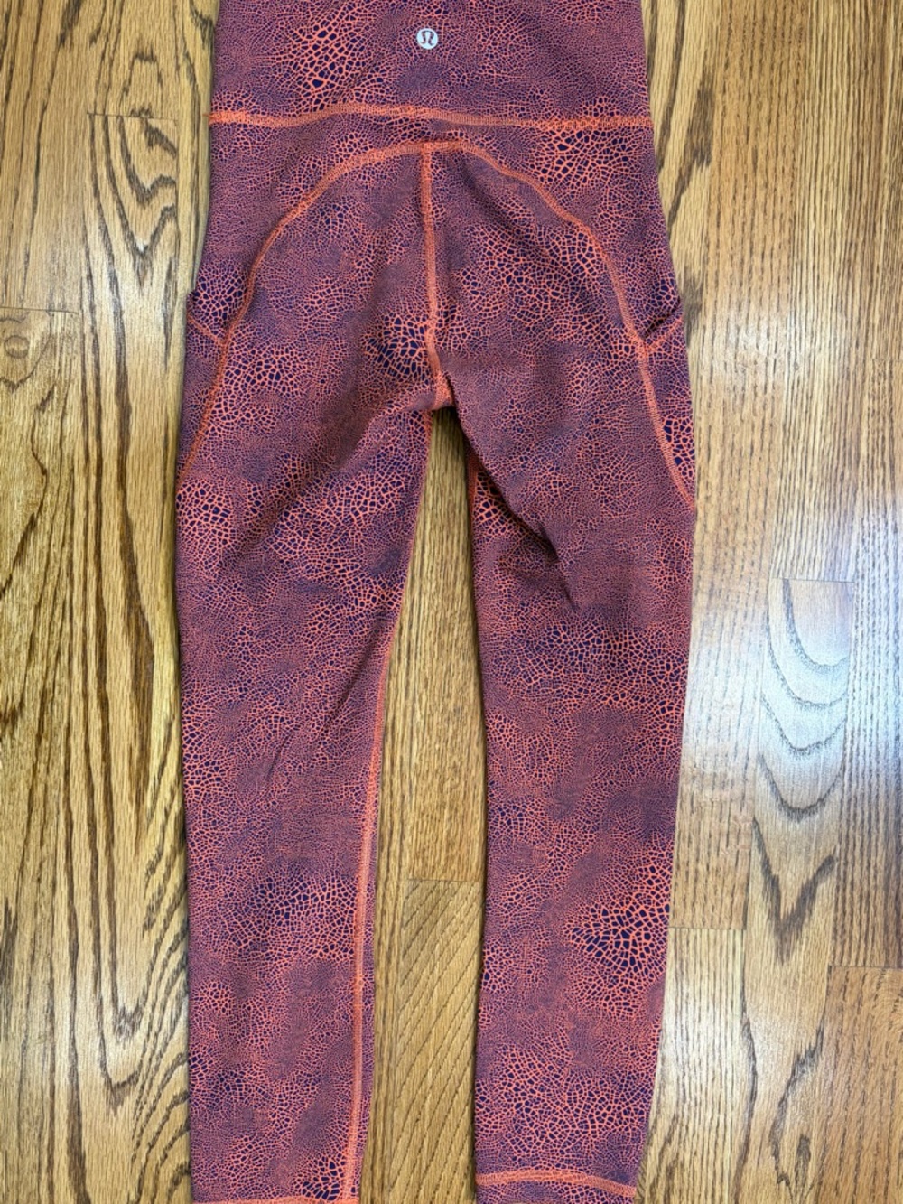 lululemon athletica Everlux™ Invigorate HR 23" Crop (2) - Picture 8 of 11